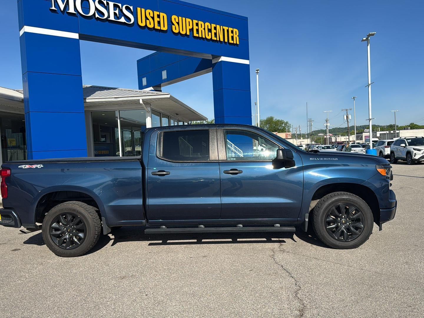 2022 Chevrolet Silverado 1500 Custom