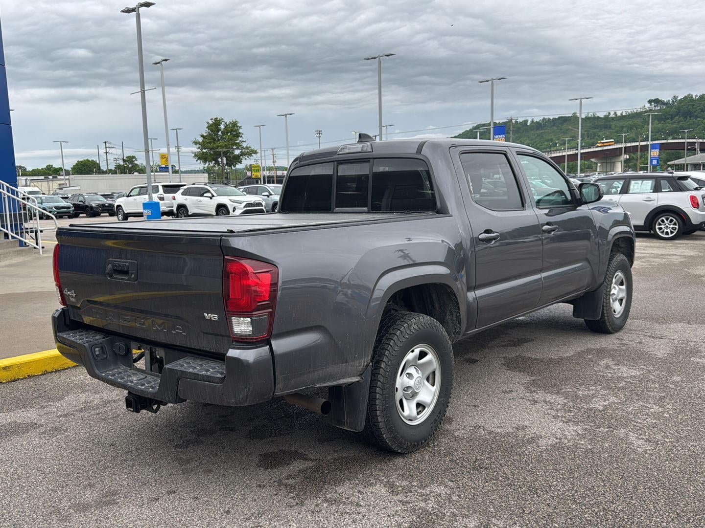 2022 Toyota Tacoma SR V6