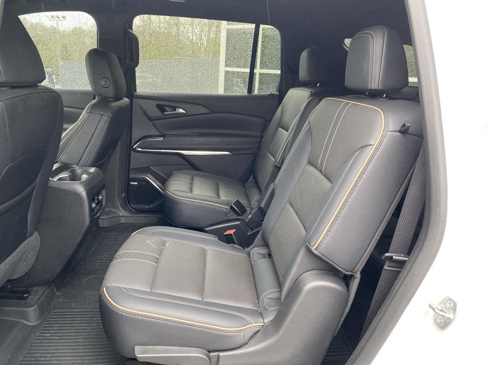 2025 Chevrolet Traverse AWD High Country