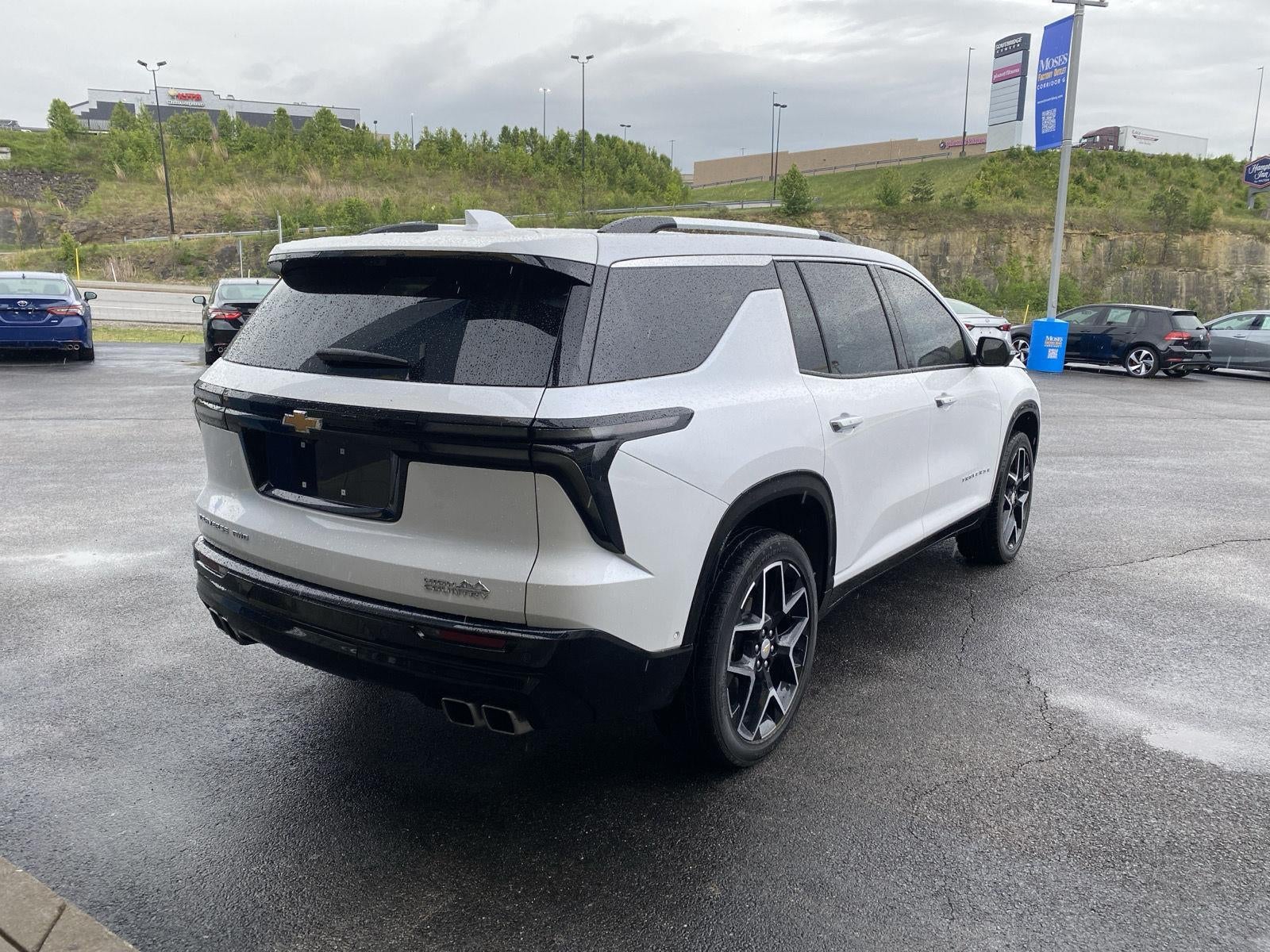 2025 Chevrolet Traverse AWD High Country