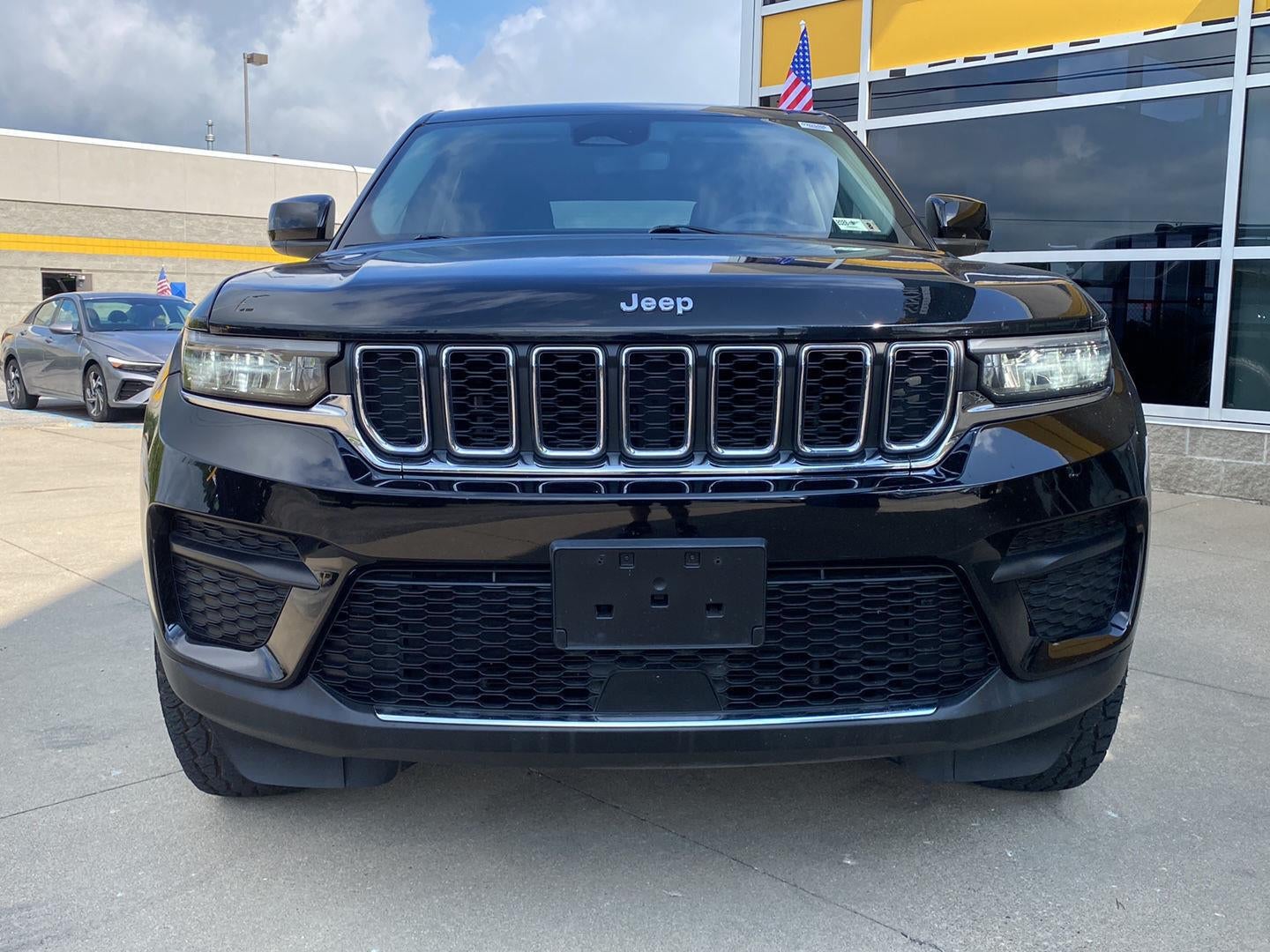 2023 Jeep Grand Cherokee Laredo