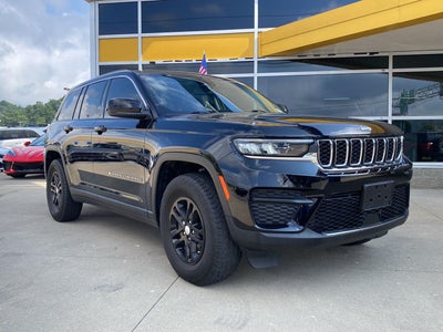 2023 Jeep Grand Cherokee Laredo
