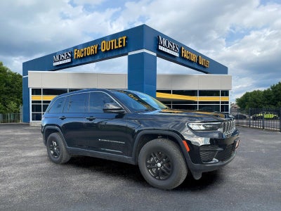 2023 Jeep Grand Cherokee Laredo