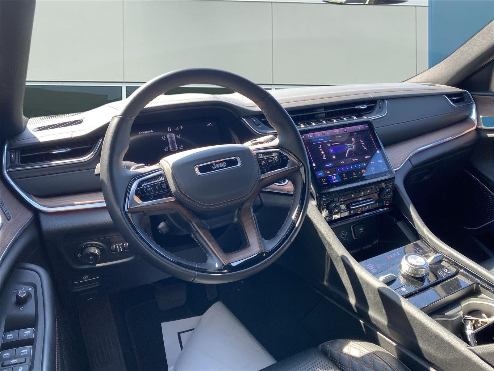 2025 Jeep Grand Cherokee Summit