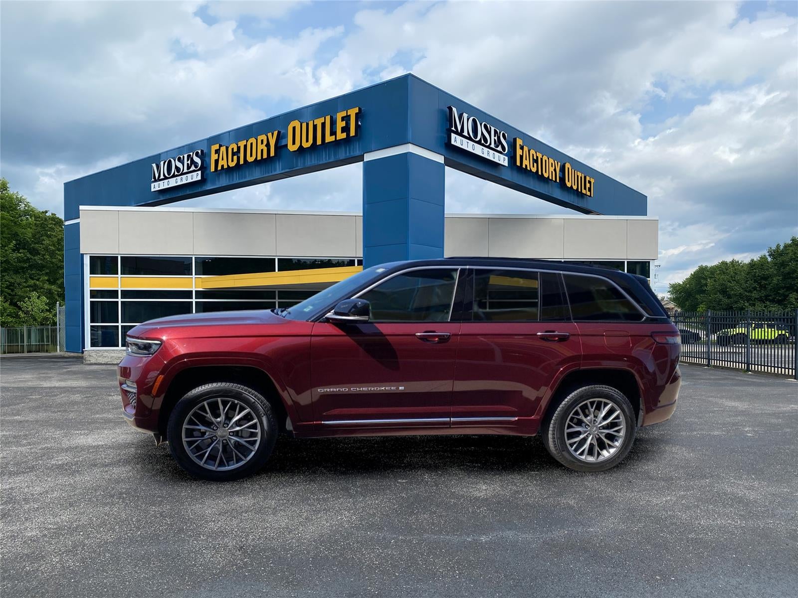 2025 Jeep Grand Cherokee Summit