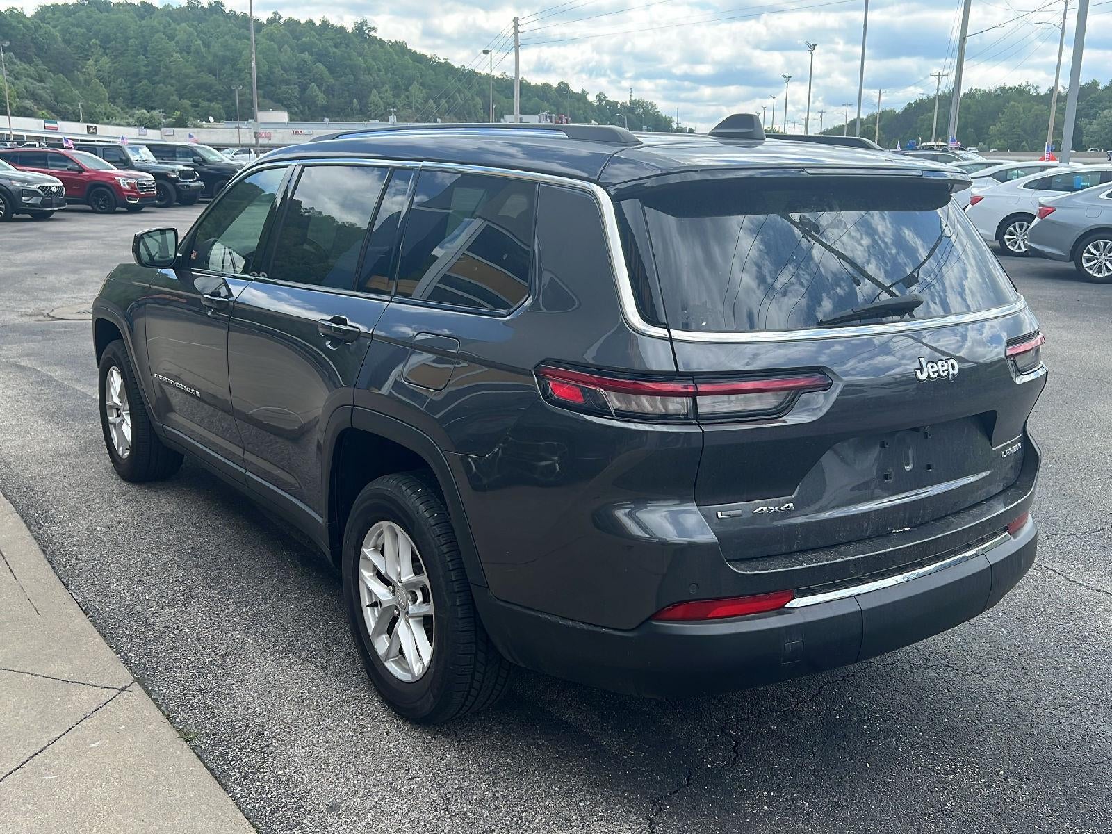 2022 Jeep Grand Cherokee L Laredo