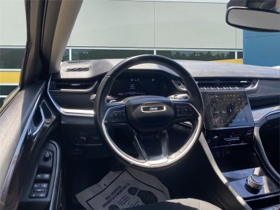 2022 Jeep Grand Cherokee L Laredo