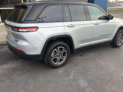2022 Jeep Grand Cherokee 4xe Trailhawk