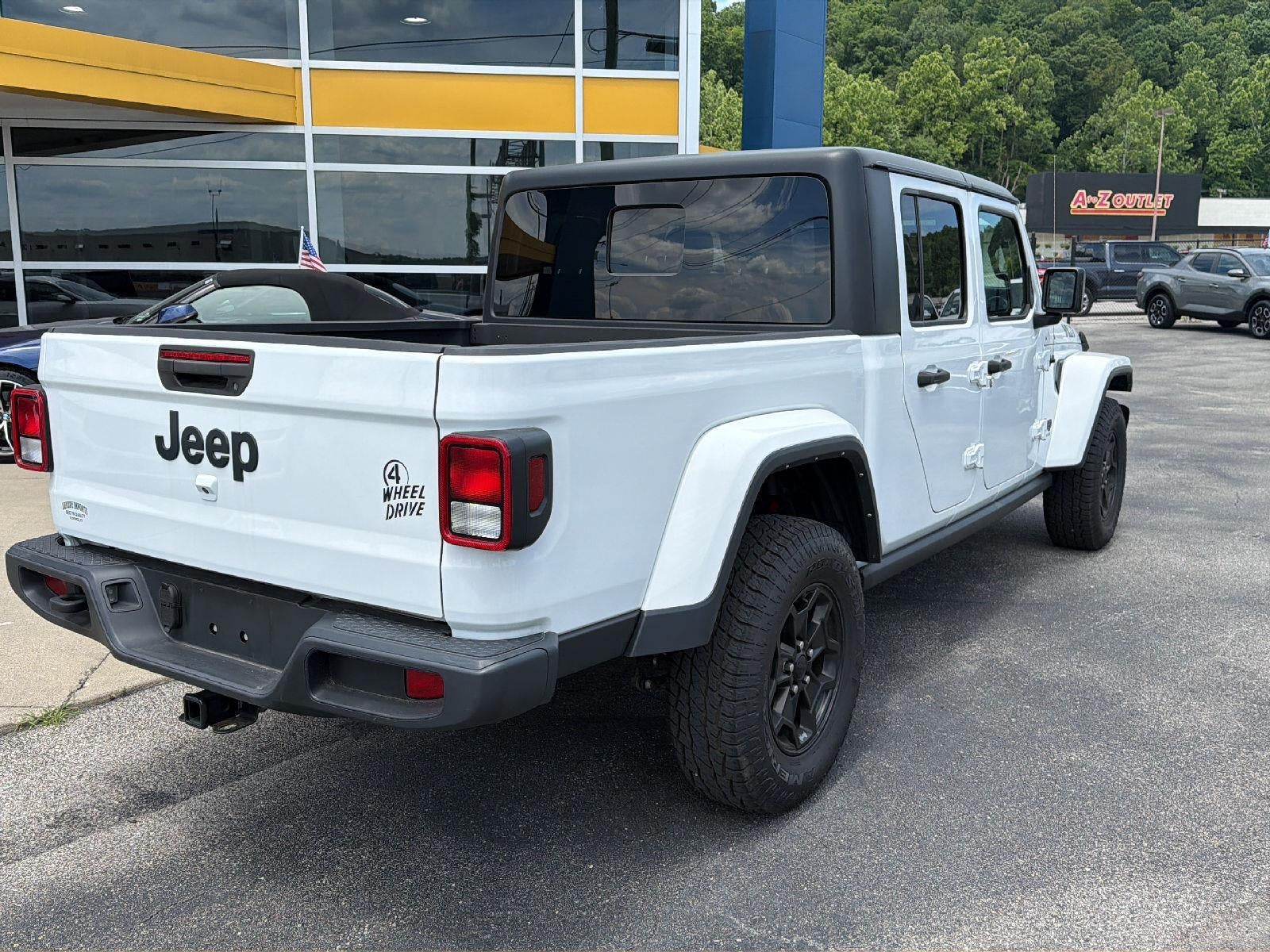 2021 Jeep Gladiator Willys