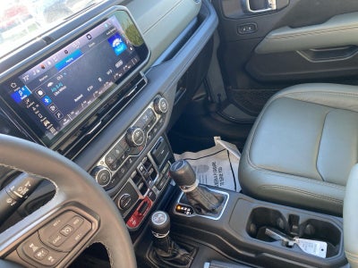 2025 Jeep Gladiator Mojave X