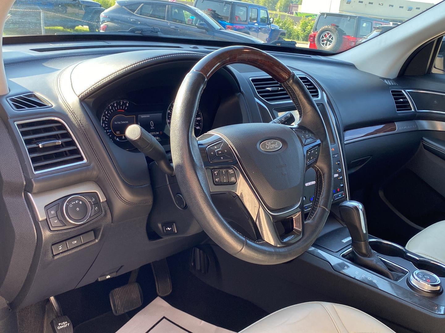 2019 Ford Explorer Platinum