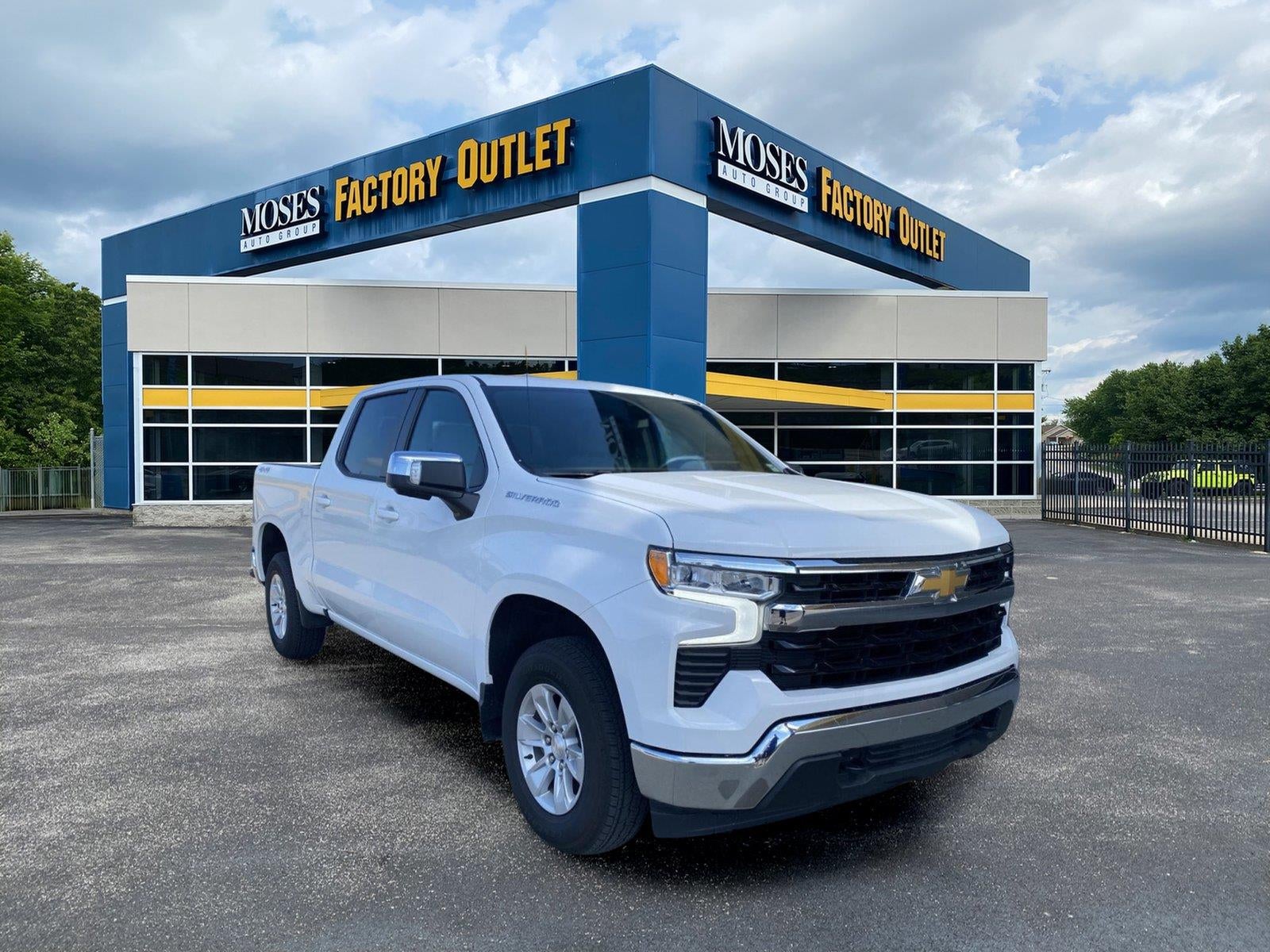 2023 Chevrolet Silverado 1500 LT