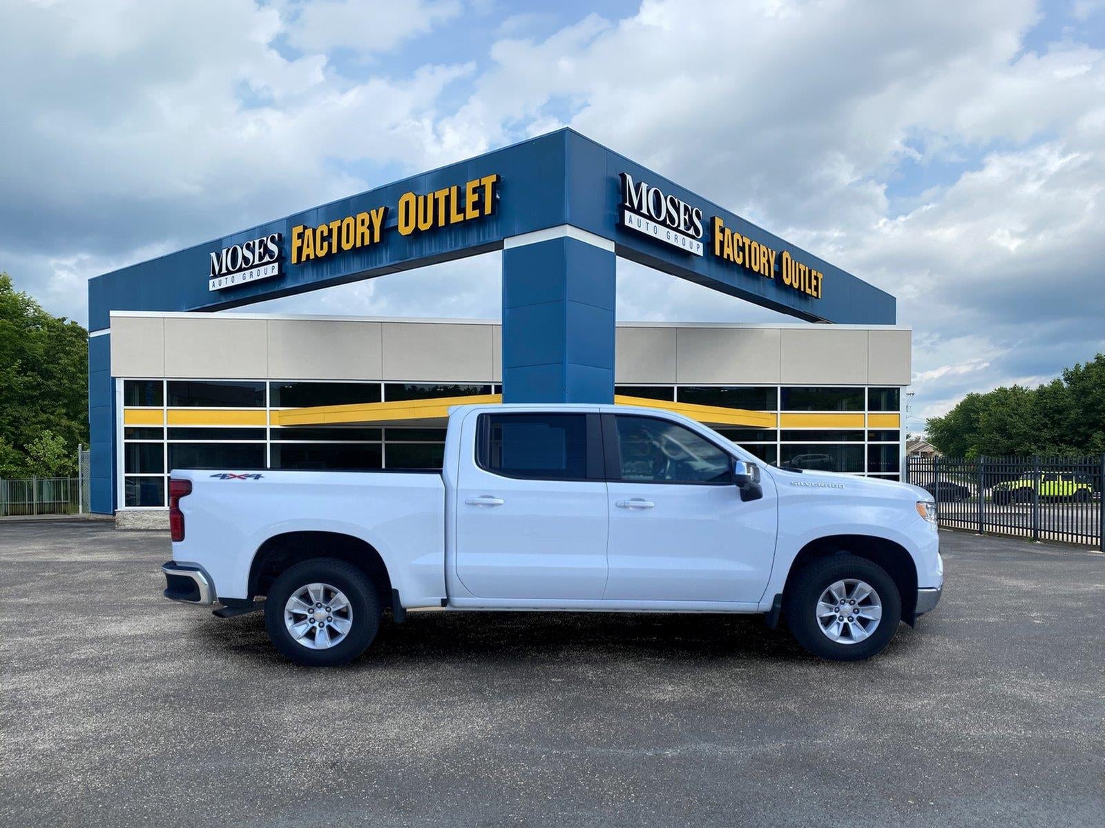 2023 Chevrolet Silverado 1500 LT