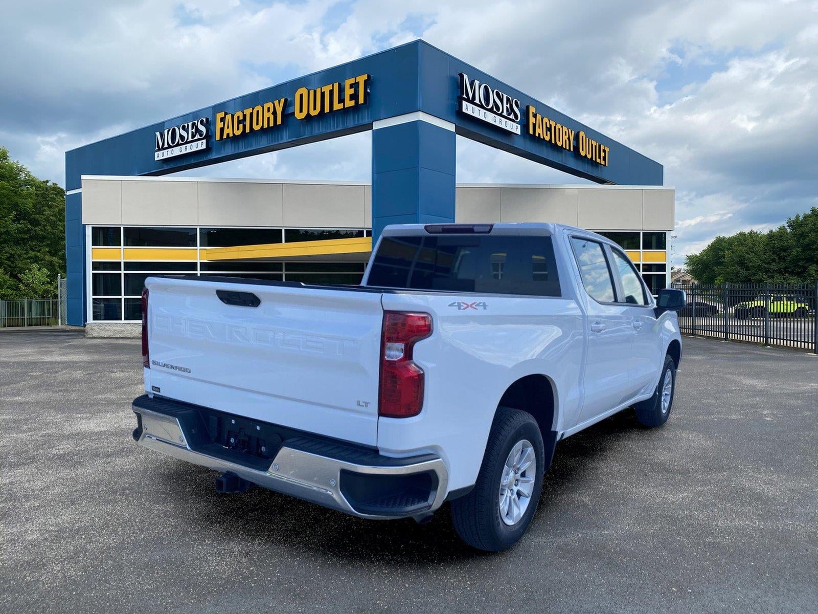 2023 Chevrolet Silverado 1500 LT