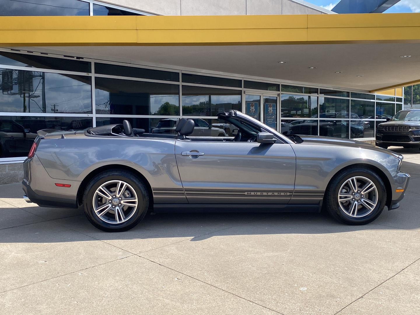 2011 Ford Mustang V6 Premium
