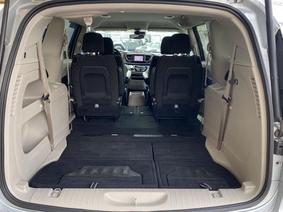2024 Chrysler Voyager LX