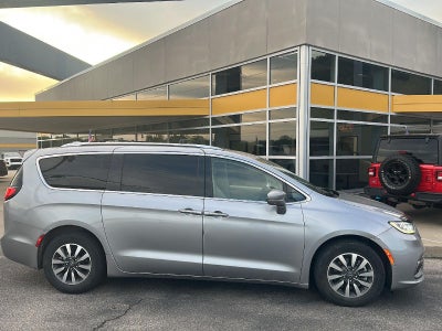 2021 Chrysler Pacifica Hybrid Touring L
