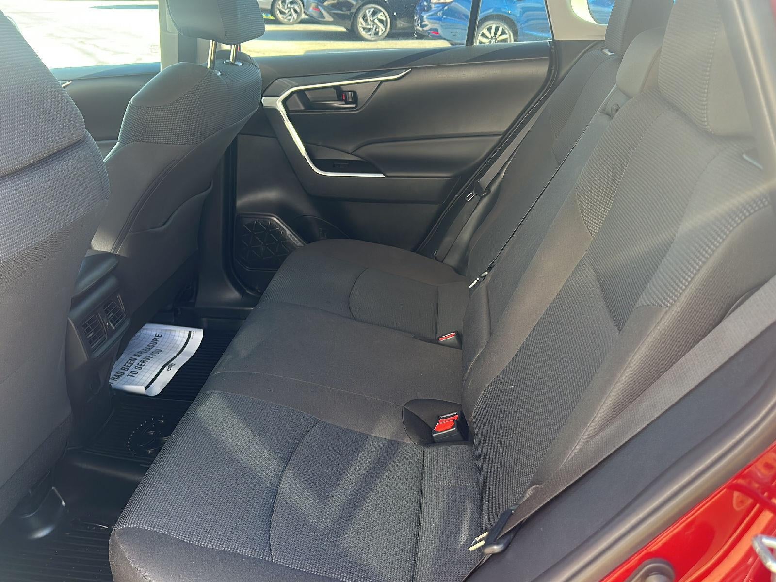 2025 Toyota RAV4 LE
