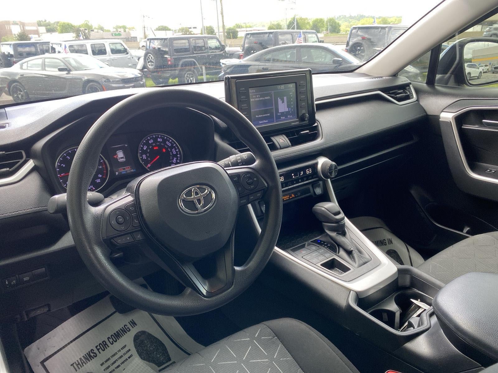 2021 Toyota RAV4 XLE