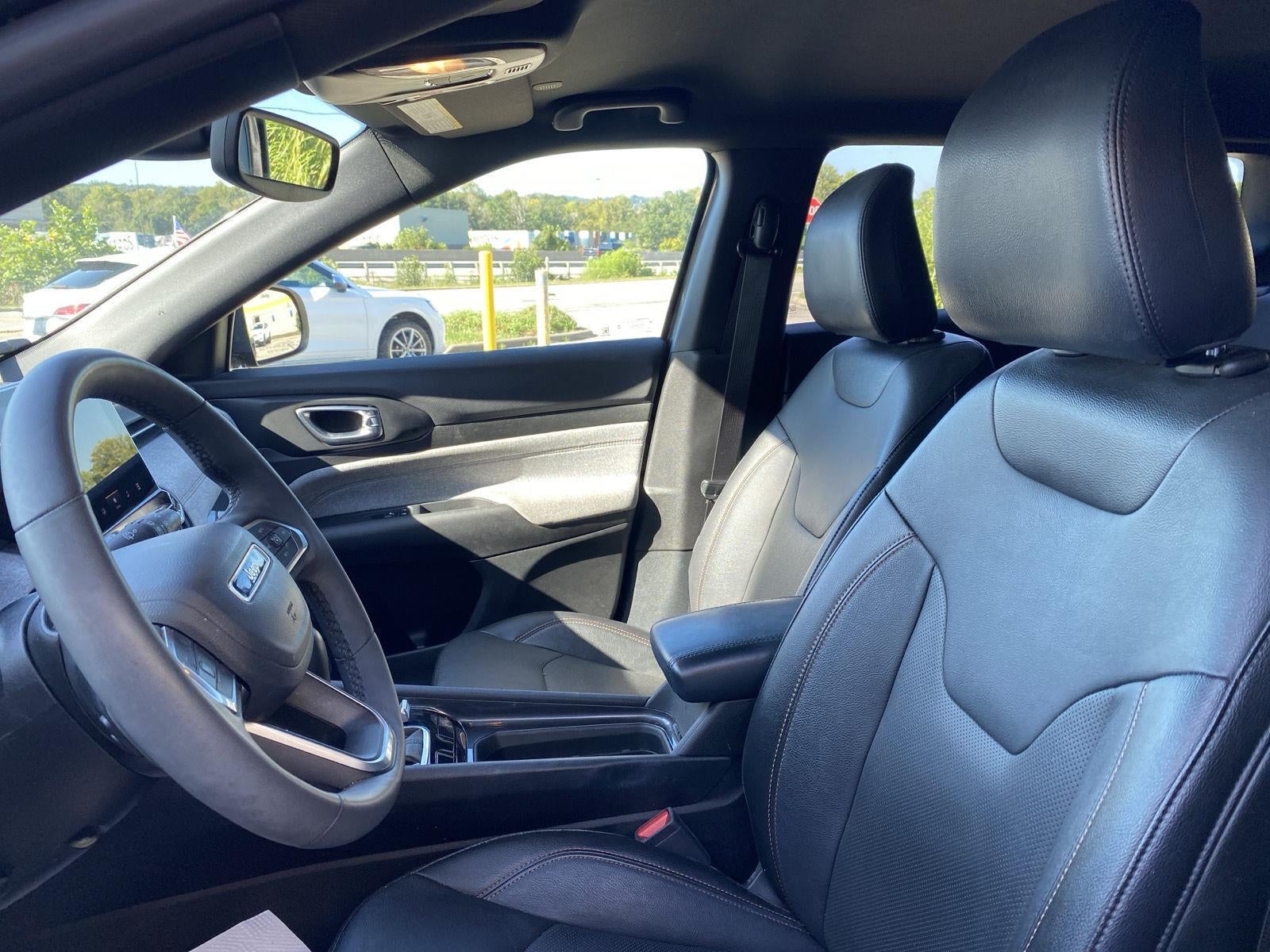 2023 Jeep Compass Latitude Lux