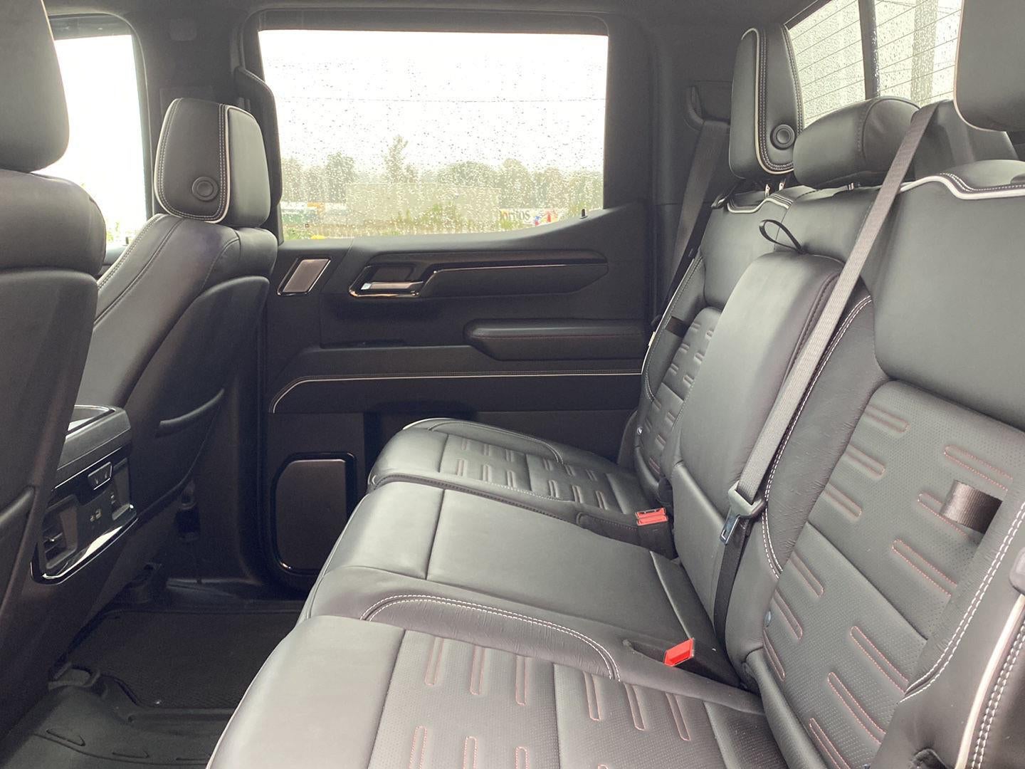 2024 GMC Sierra 1500 AT4X