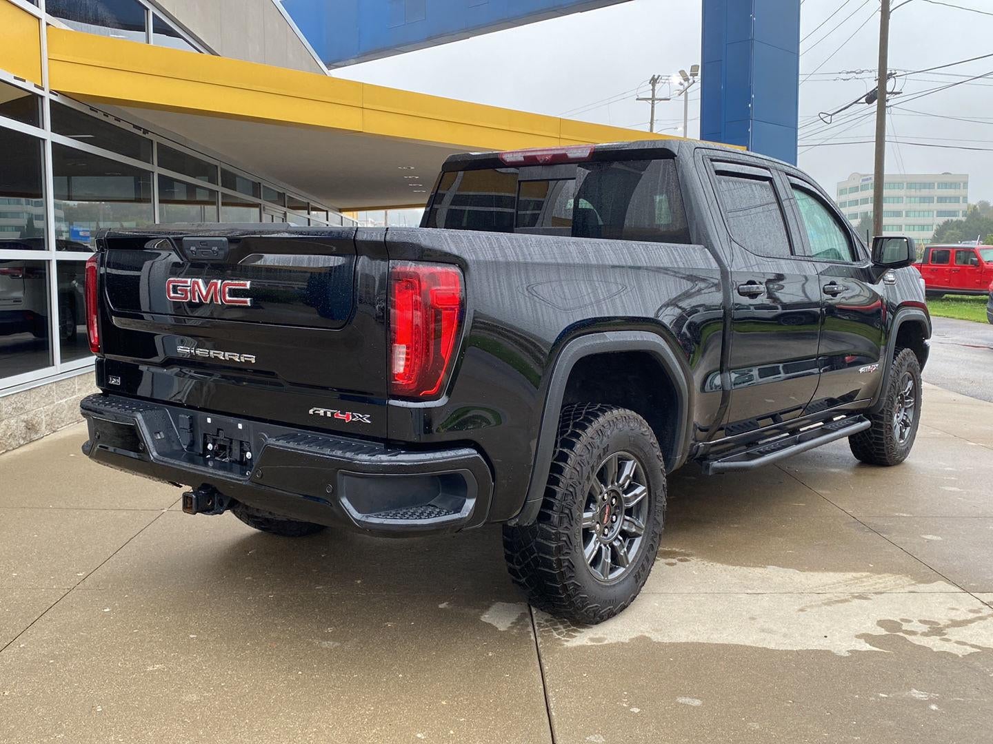 2024 GMC Sierra 1500 AT4X