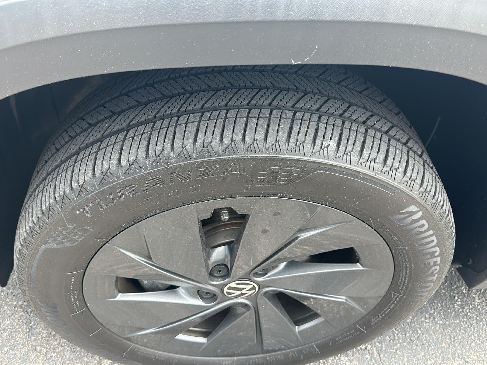 2025 Volkswagen Taos S