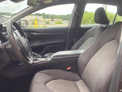 2019 Toyota Camry Hybrid LE
