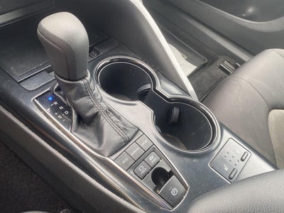 2019 Toyota Camry Hybrid LE