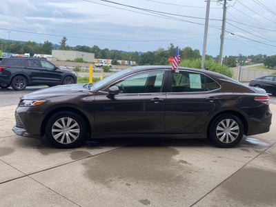 2019 Toyota Camry Hybrid LE