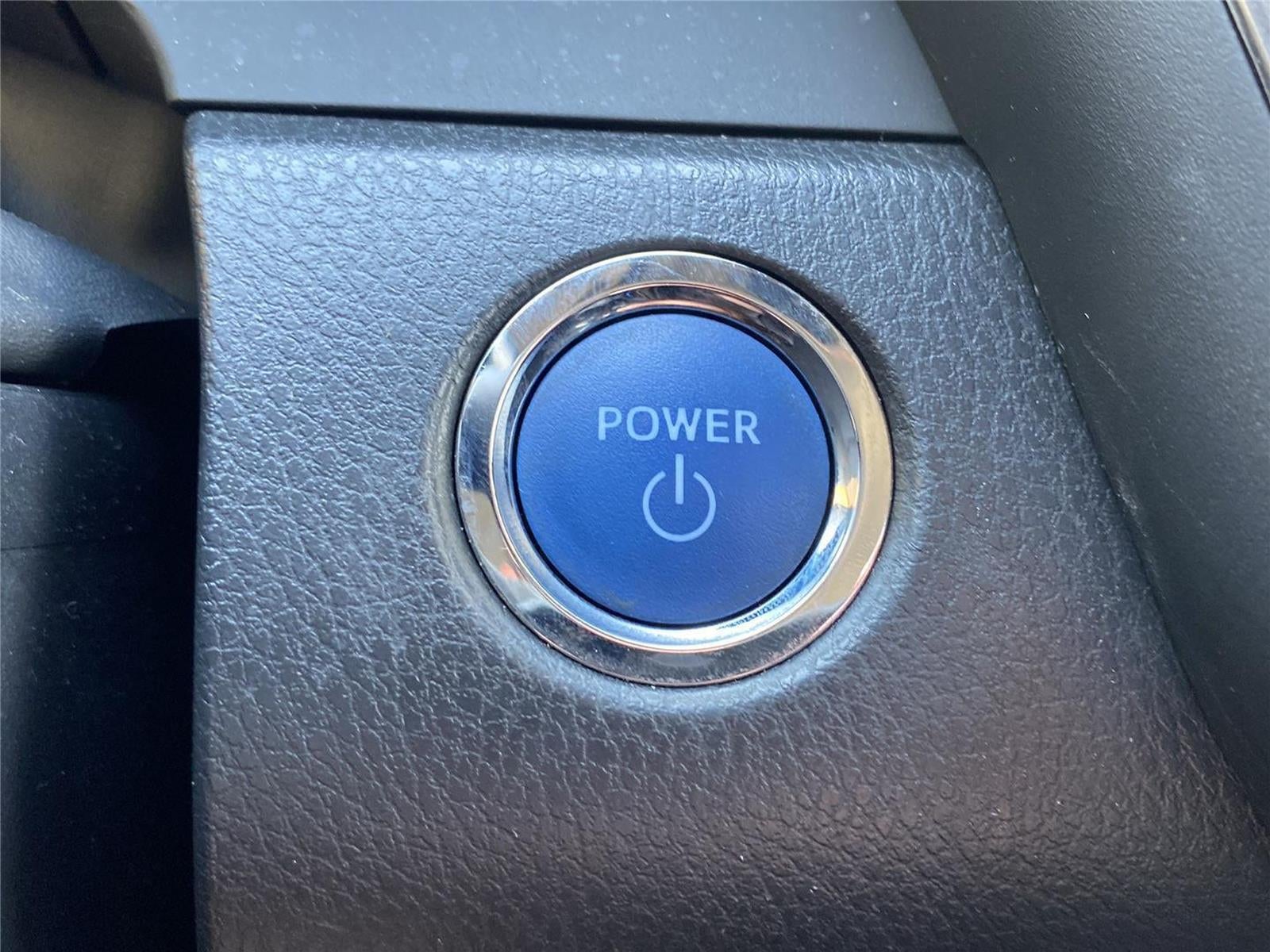2023 Toyota Camry Hybrid SE