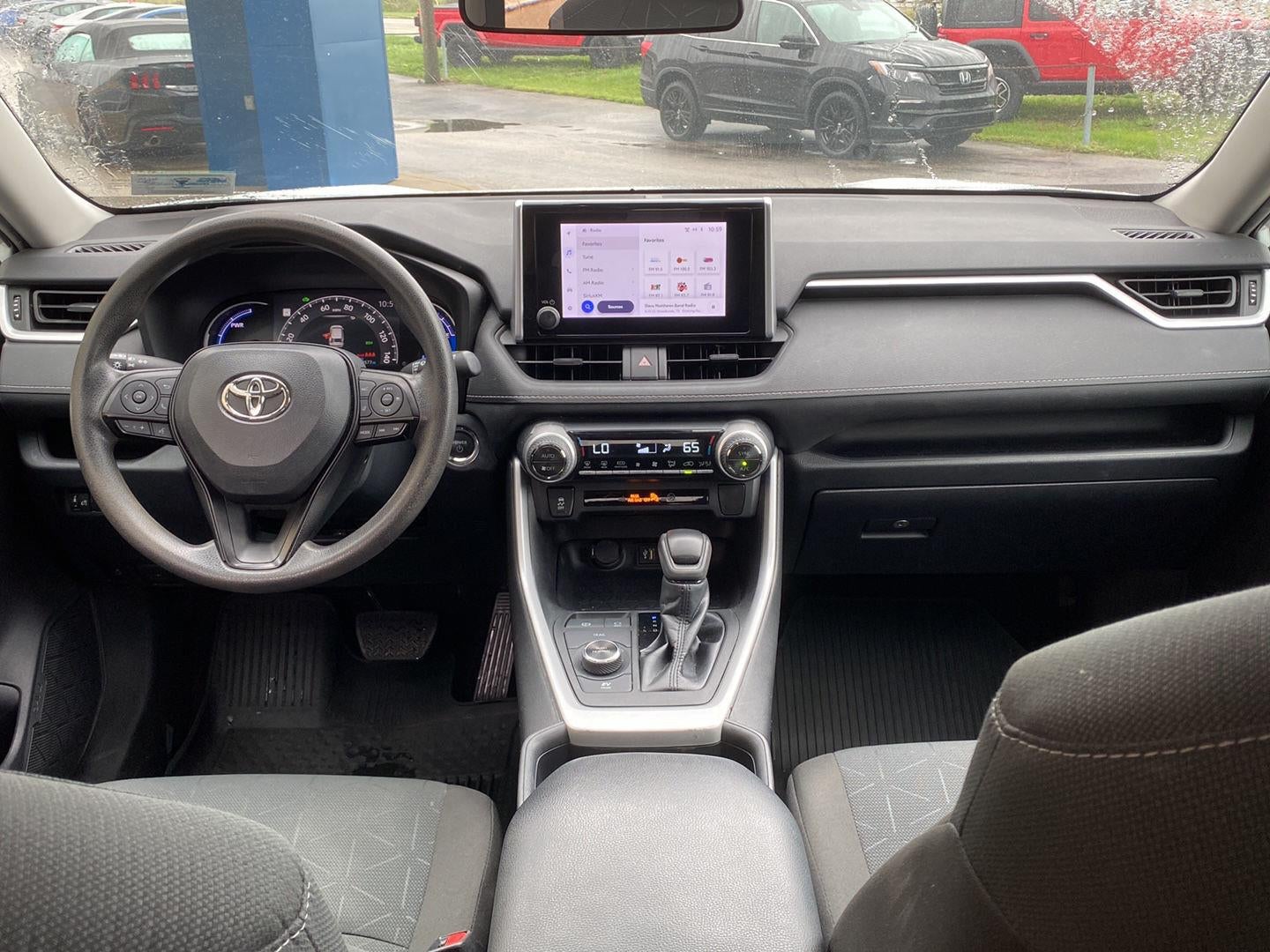 2023 Toyota RAV4 Hybrid XLE