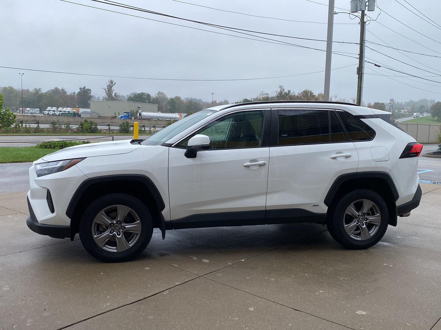 2023 Toyota RAV4 Hybrid XLE