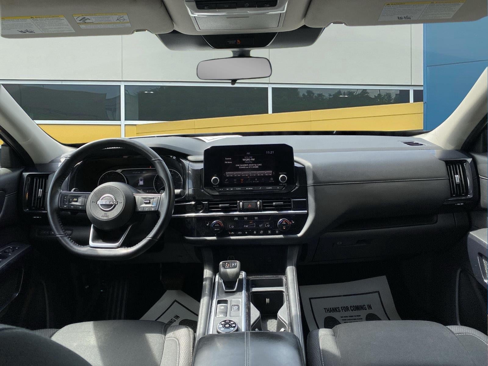 2025 Nissan PATHFINDER SV 4WD