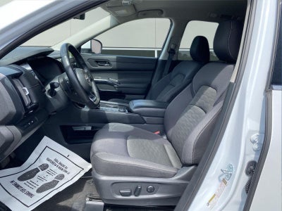 2025 Nissan PATHFINDER SV 4WD