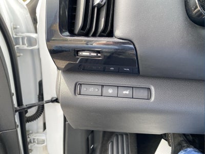 2025 Nissan PATHFINDER SV 4WD