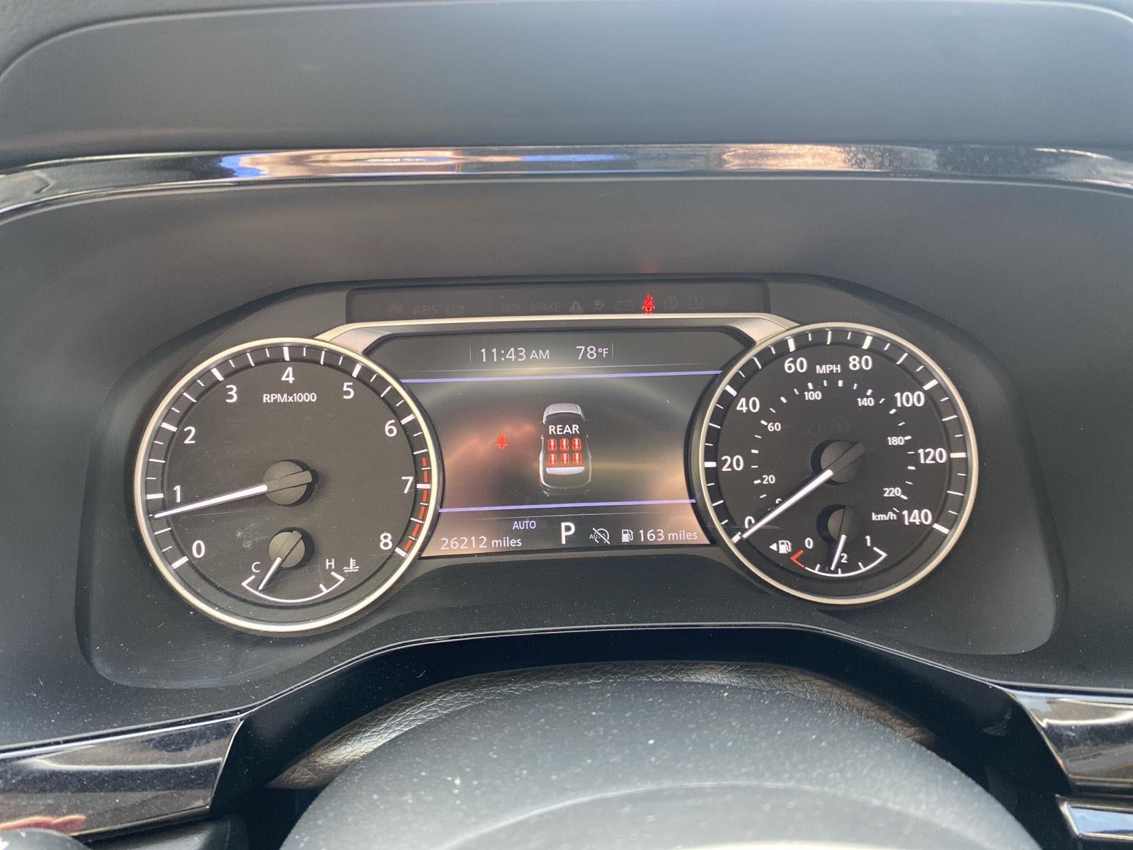 2025 Nissan Pathfinder SV