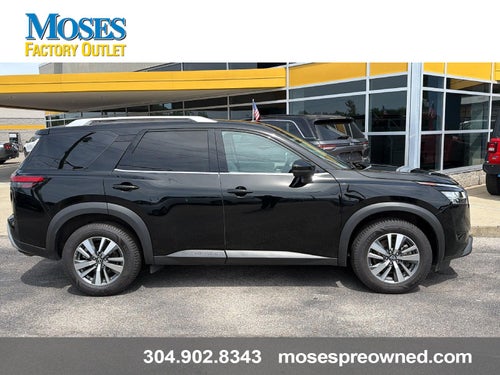 2024 Nissan Pathfinder SL