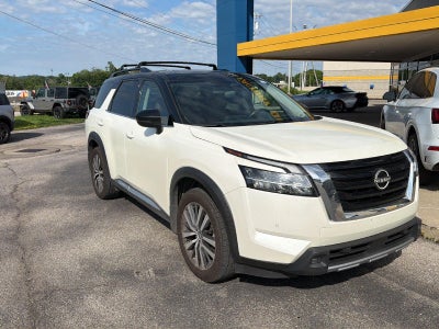 2022 Nissan Pathfinder Platinum