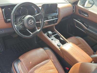 2022 Nissan Pathfinder Platinum