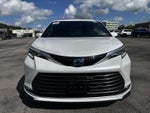 2025 Toyota Sienna Platinum