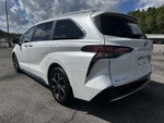2025 Toyota Sienna Platinum