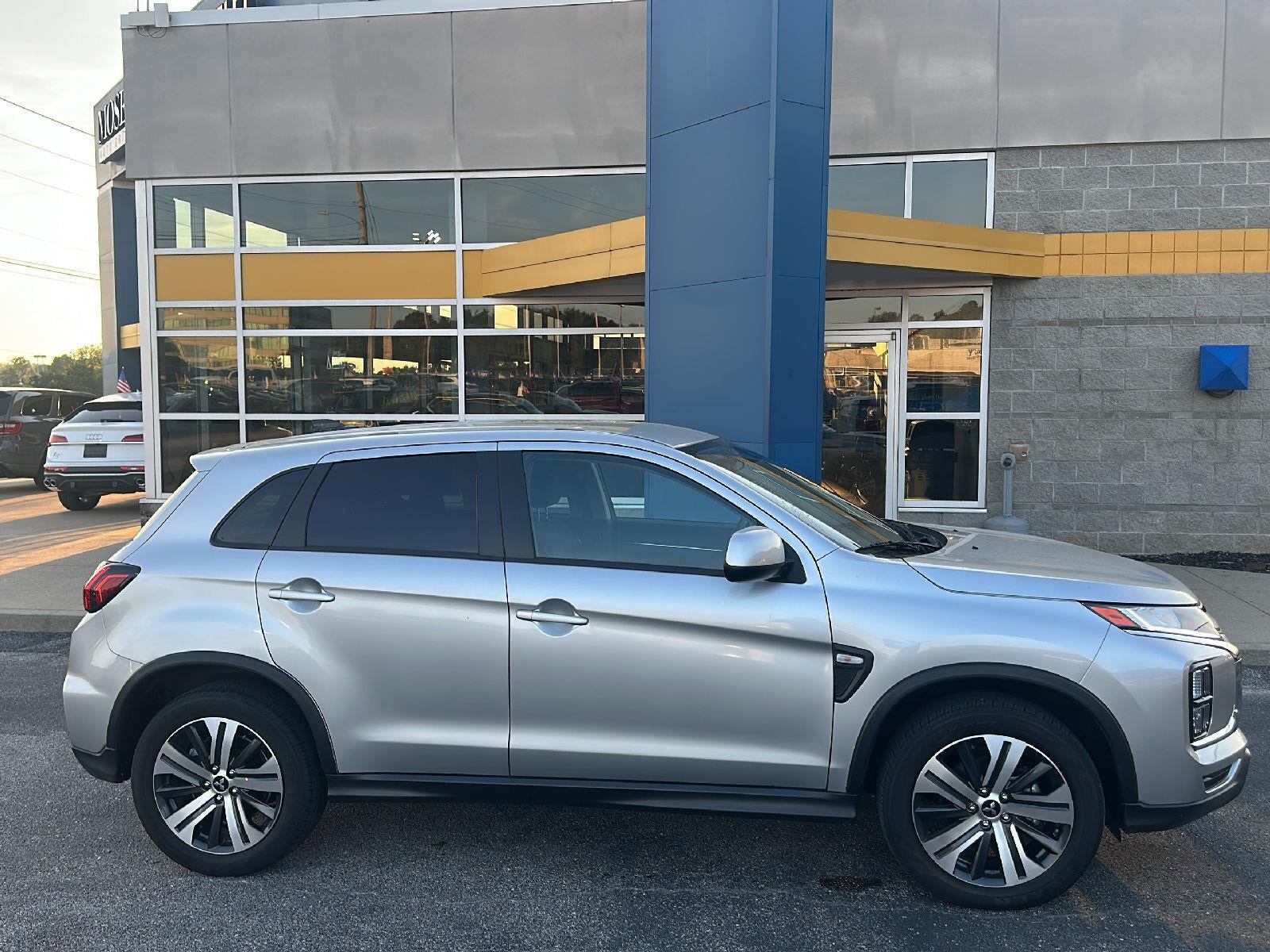 2025 Mitsubishi Outlander Sport ES