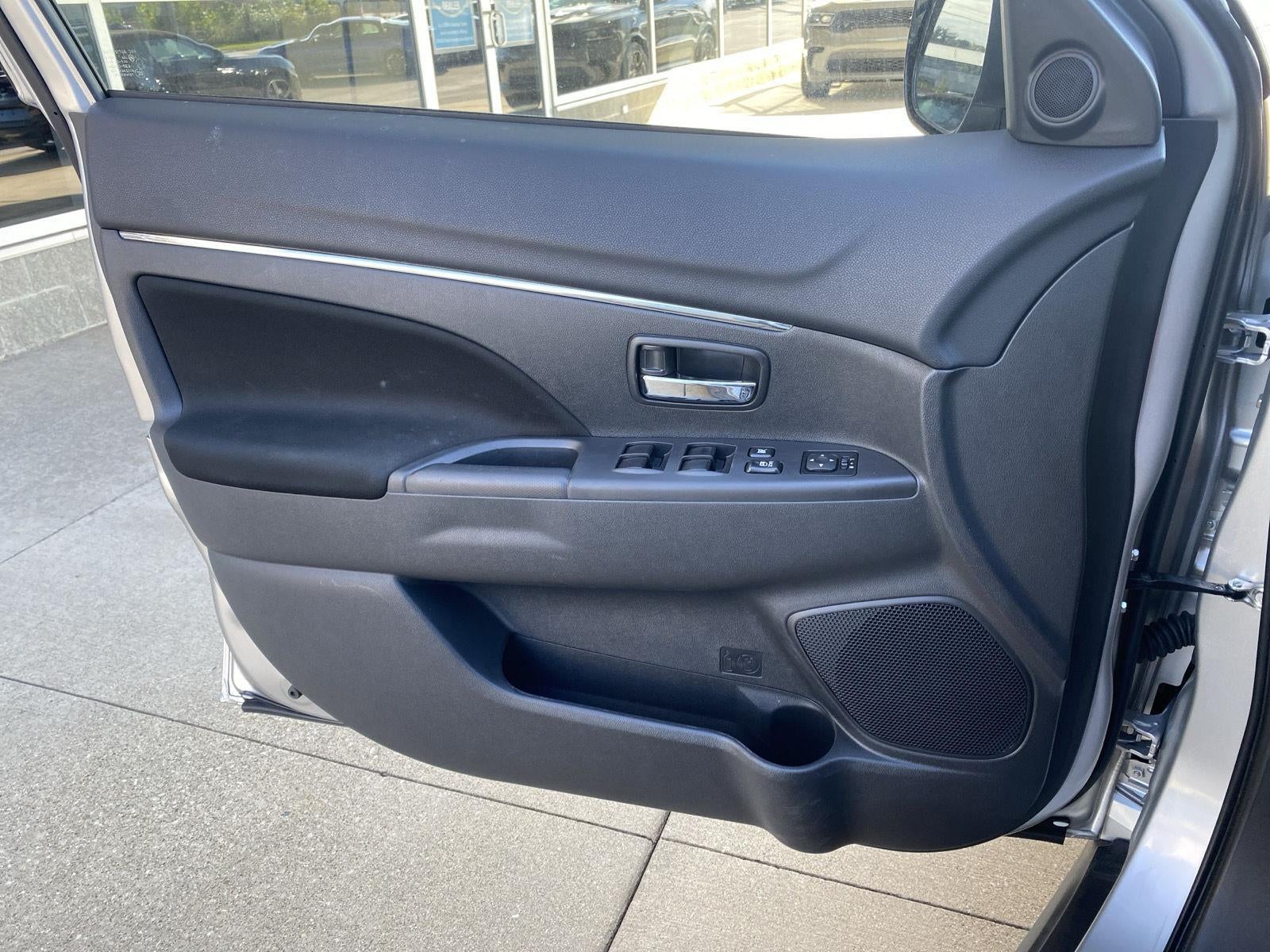 2025 Mitsubishi Outlander Sport ES
