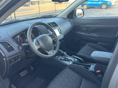 2025 Mitsubishi Outlander Sport ES