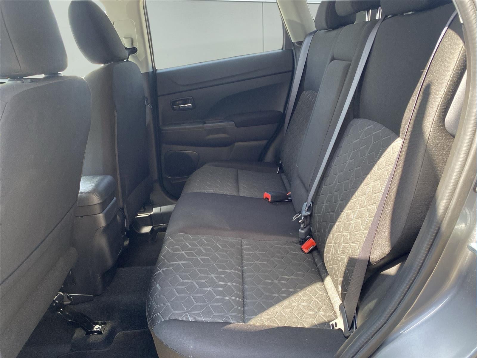 2025 Mitsubishi Outlander Sport ES