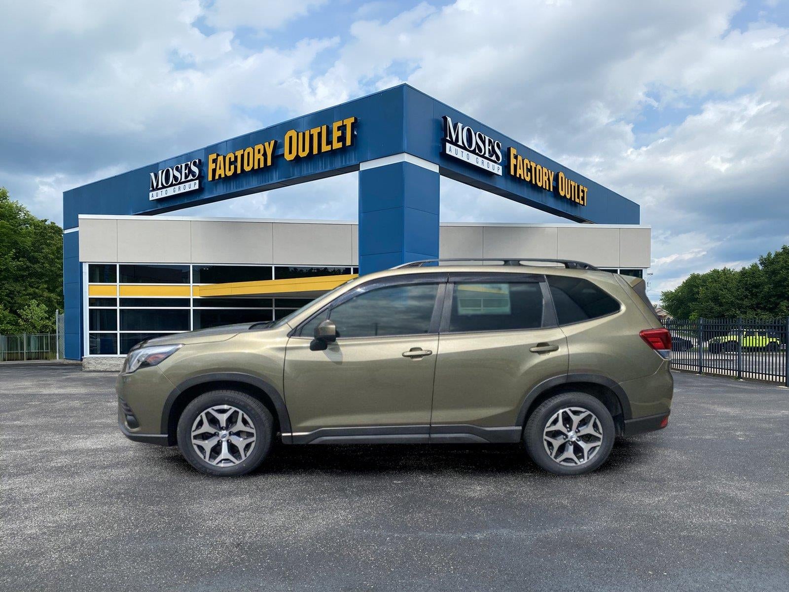 2023 Subaru Forester Premium