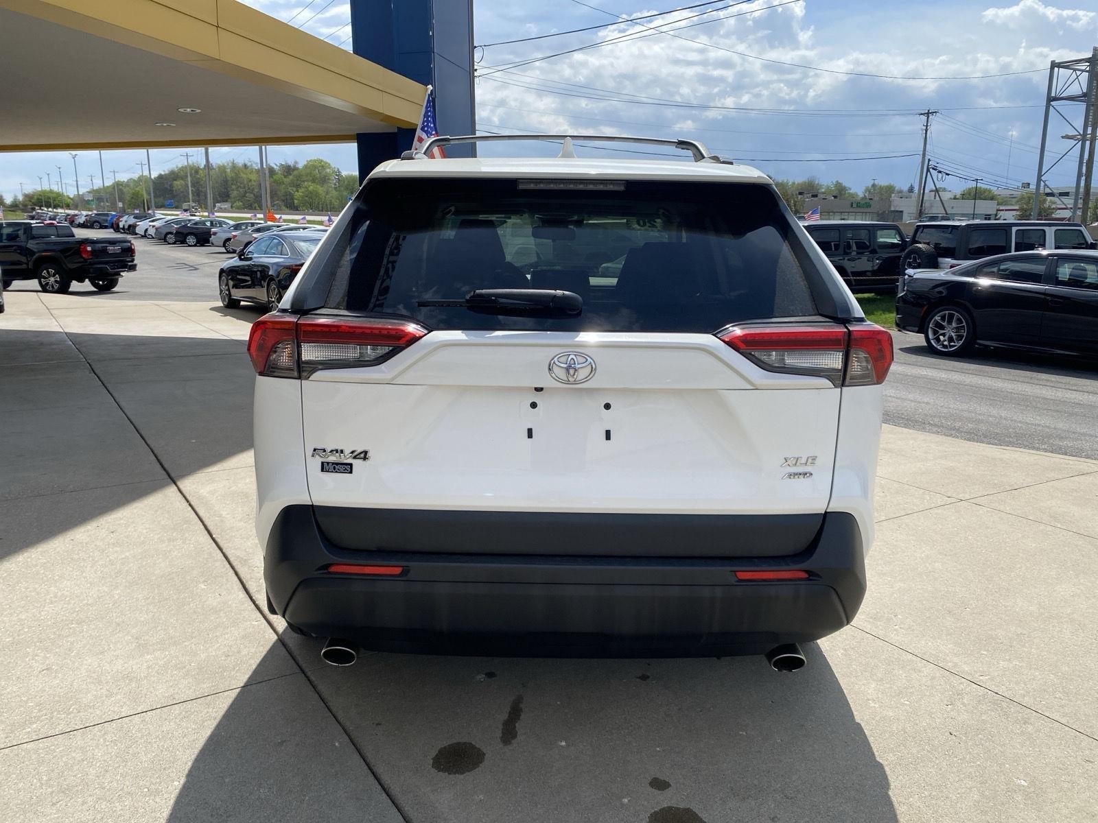 2020 Toyota RAV4 XLE