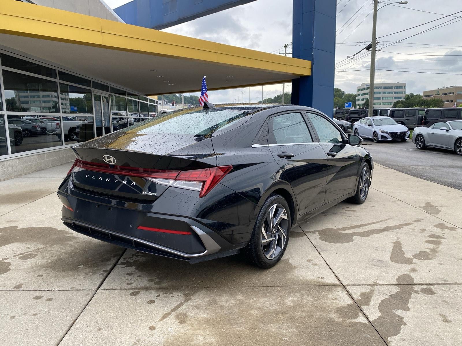 2024 Hyundai Elantra Limited